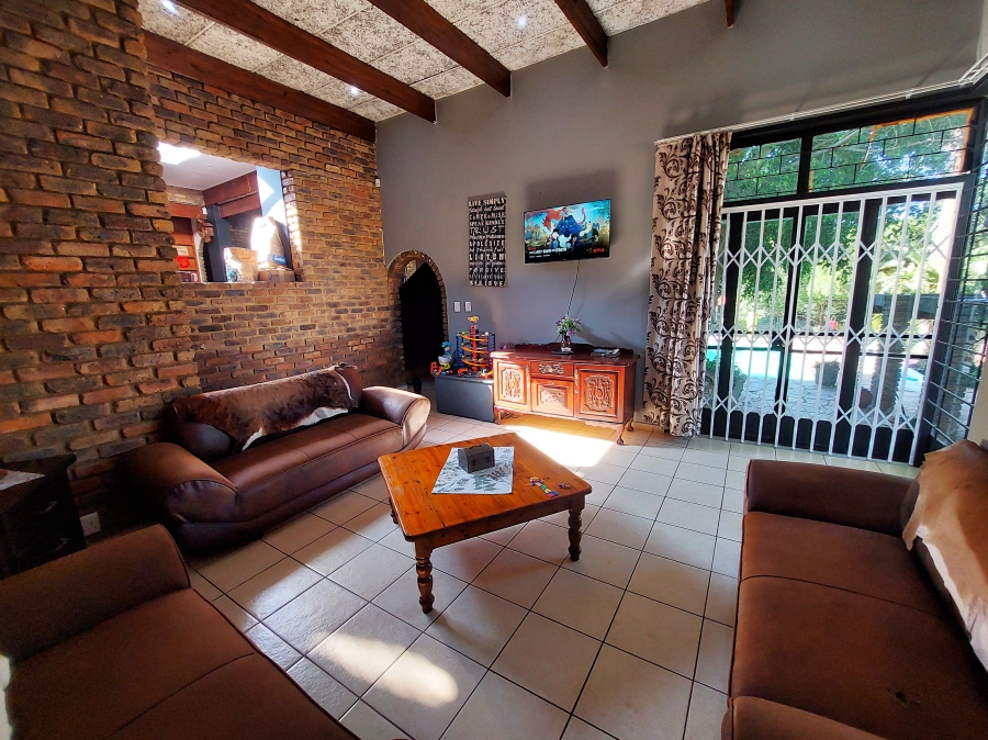 5 Bedroom Property for Sale in Erasmusrand Gauteng