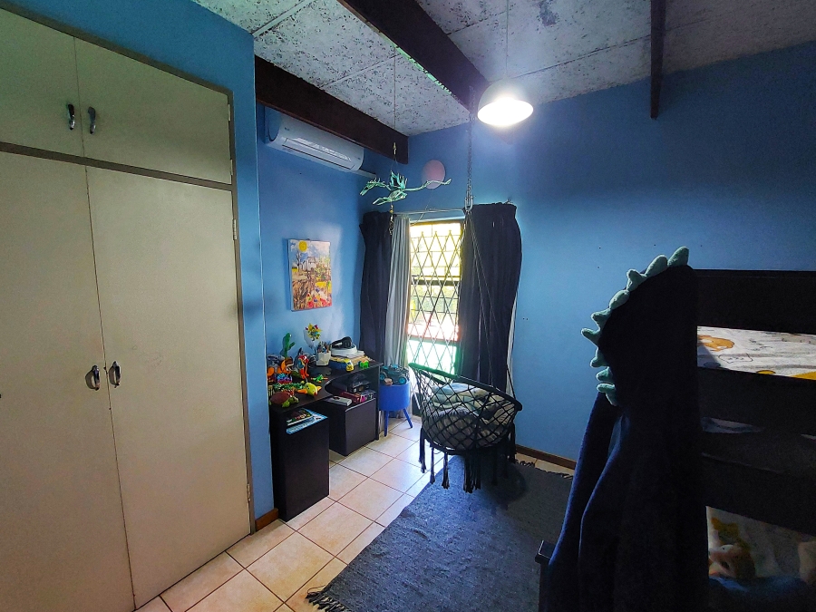 5 Bedroom Property for Sale in Erasmusrand Gauteng