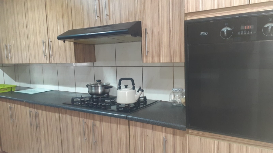 5 Bedroom Property for Sale in Vanderbijlpark CW 5 Gauteng