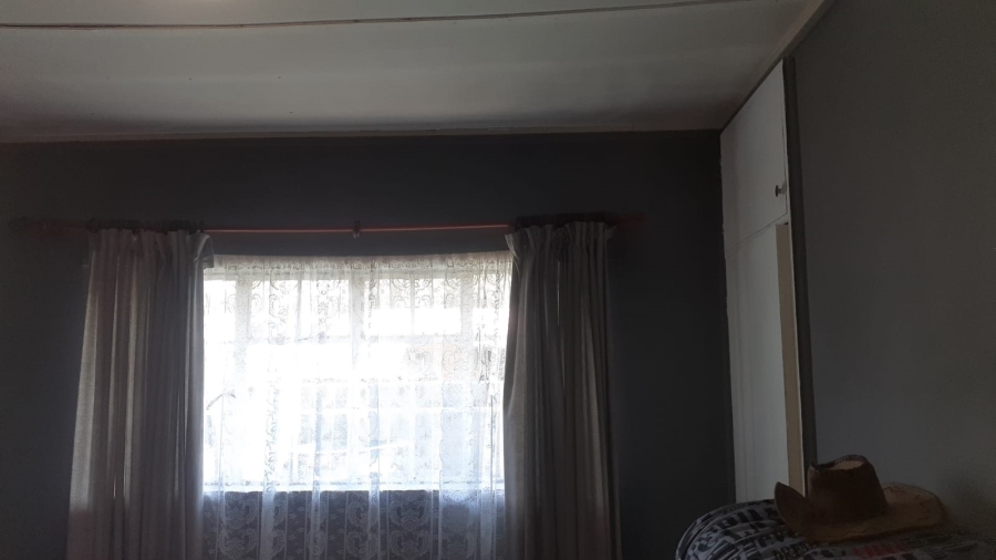 5 Bedroom Property for Sale in Vanderbijlpark CW 5 Gauteng