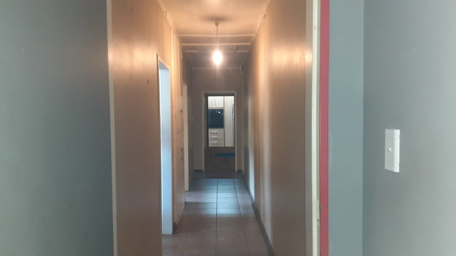 5 Bedroom Property for Sale in Vanderbijlpark CW 5 Gauteng