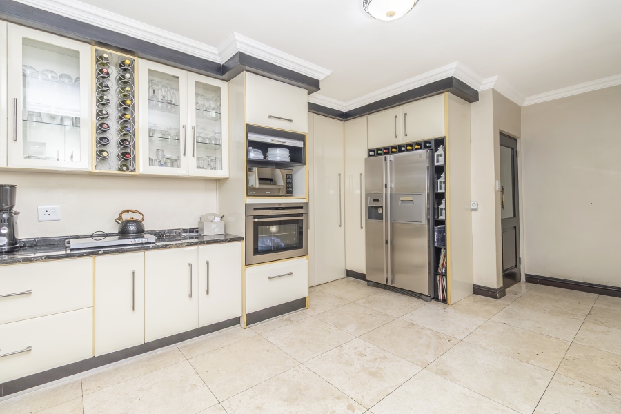 6 Bedroom Property for Sale in Bryanston Gauteng