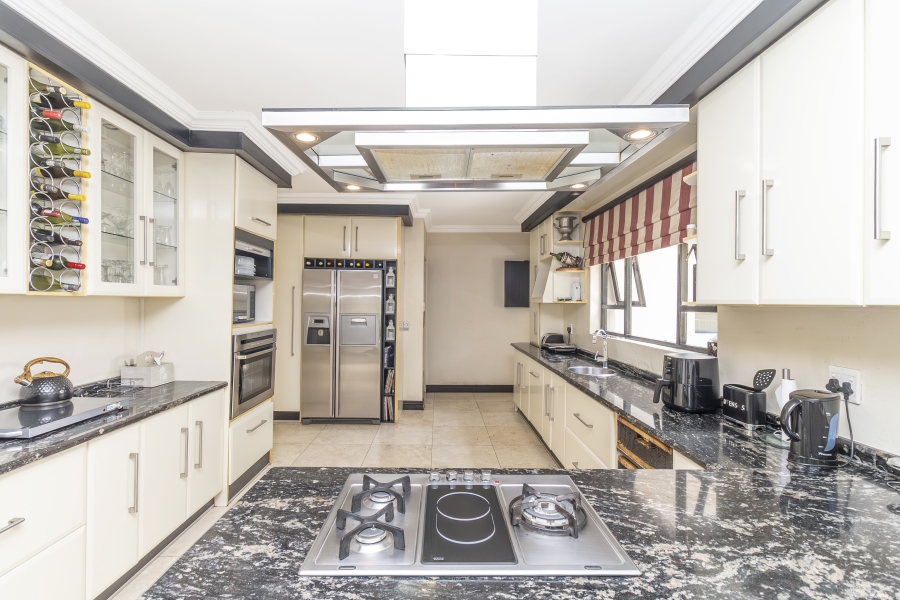 6 Bedroom Property for Sale in Bryanston Gauteng