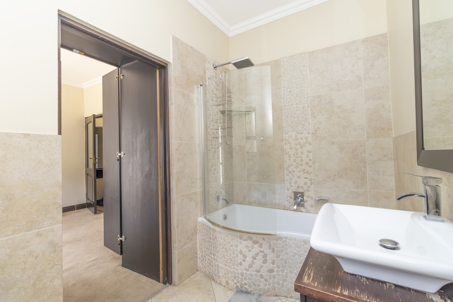 6 Bedroom Property for Sale in Bryanston Gauteng