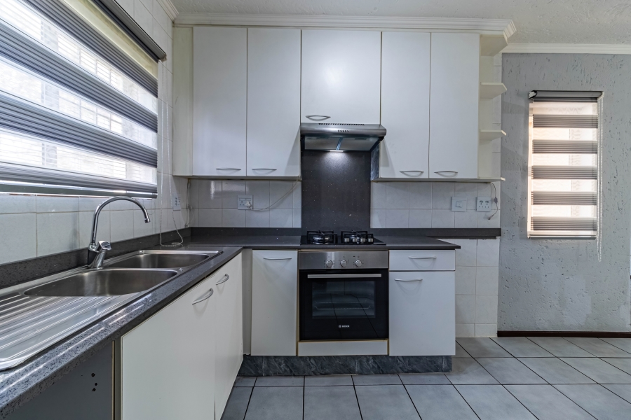 2 Bedroom Property for Sale in Bedfordview Gauteng