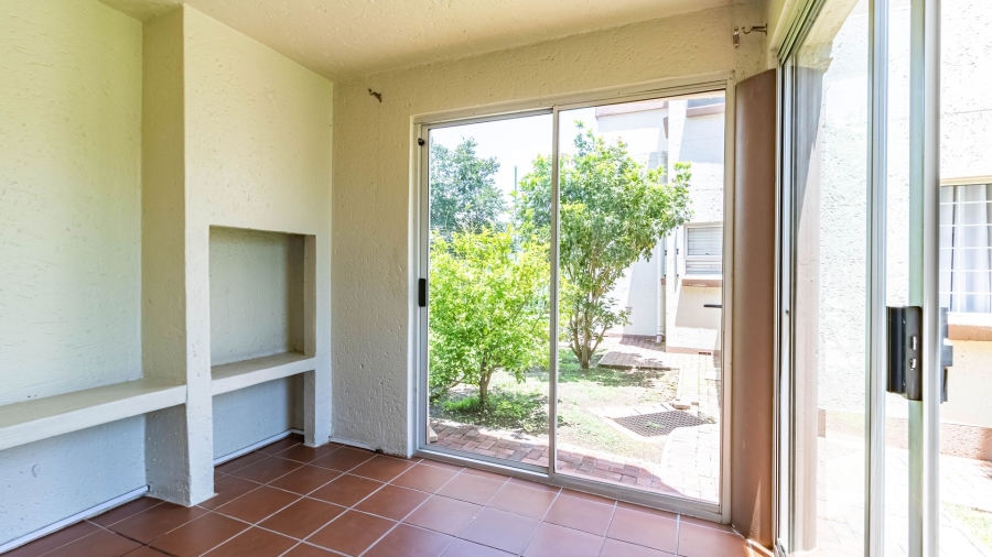 2 Bedroom Property for Sale in Bedfordview Gauteng