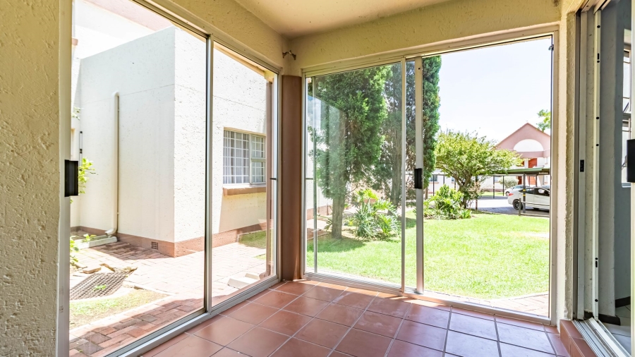 2 Bedroom Property for Sale in Bedfordview Gauteng