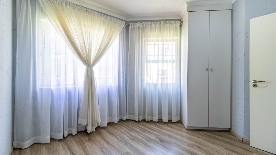 2 Bedroom Property for Sale in Bedfordview Gauteng