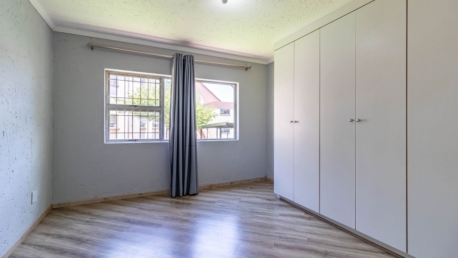 2 Bedroom Property for Sale in Bedfordview Gauteng