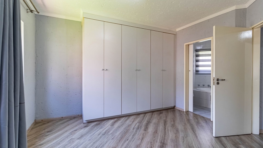 2 Bedroom Property for Sale in Bedfordview Gauteng