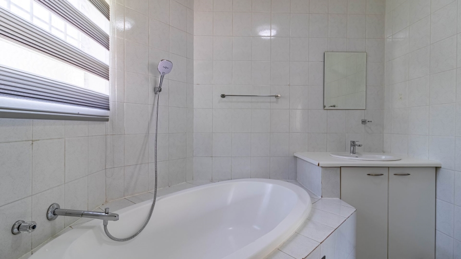 2 Bedroom Property for Sale in Bedfordview Gauteng