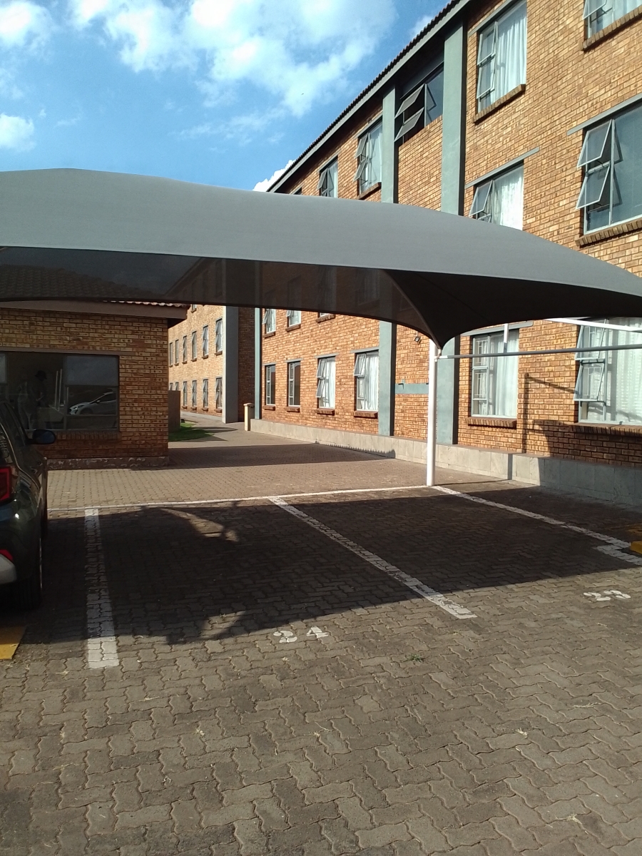 1 Bedroom Property for Sale in Vanderbijlpark CW 5 Gauteng