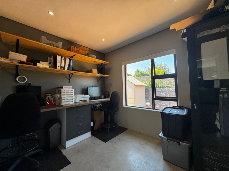 3 Bedroom Property for Sale in Brackenhurst Gauteng