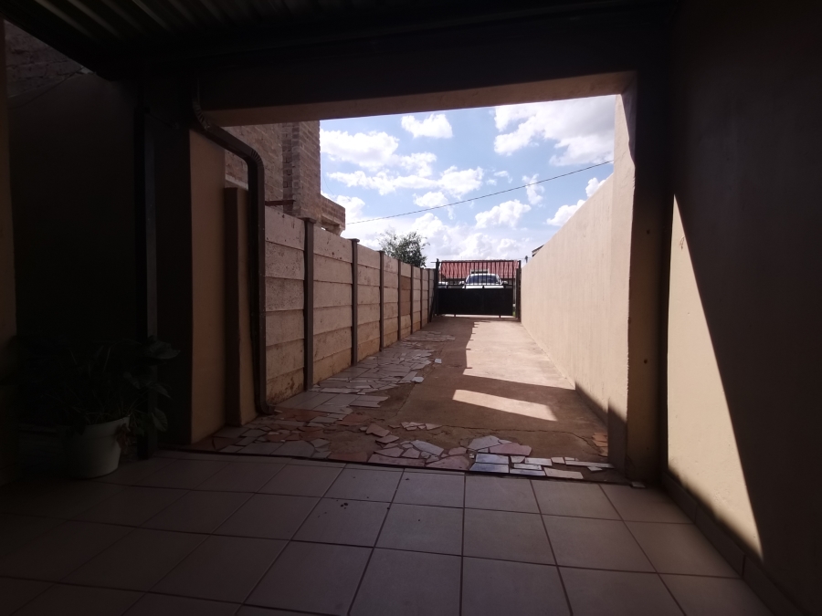 3 Bedroom Property for Sale in Beverley Hills Gauteng