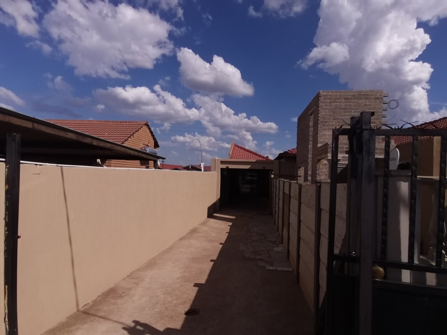 3 Bedroom Property for Sale in Beverley Hills Gauteng