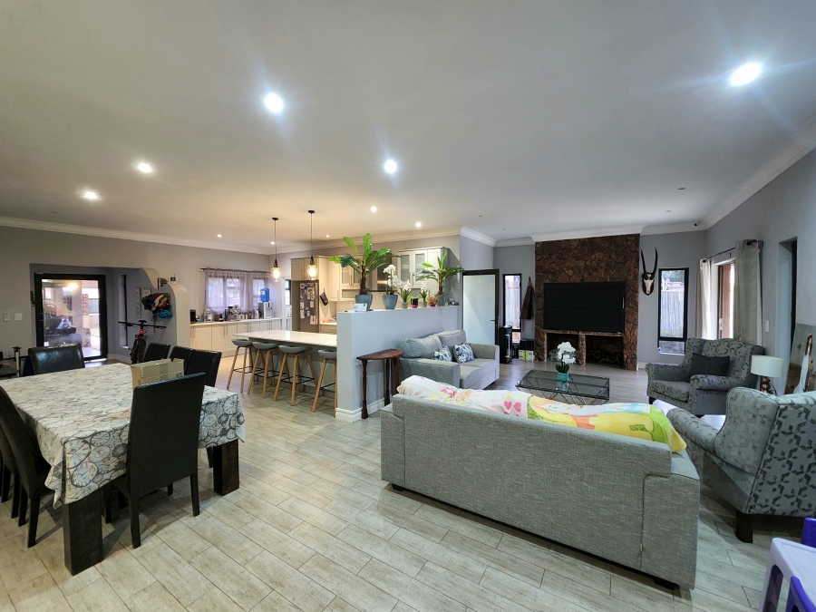 To Let 4 Bedroom Property for Rent in Pebble Rock Golf Village Gauteng