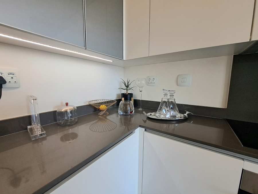 1 Bedroom Property for Sale in Sandton Central Gauteng