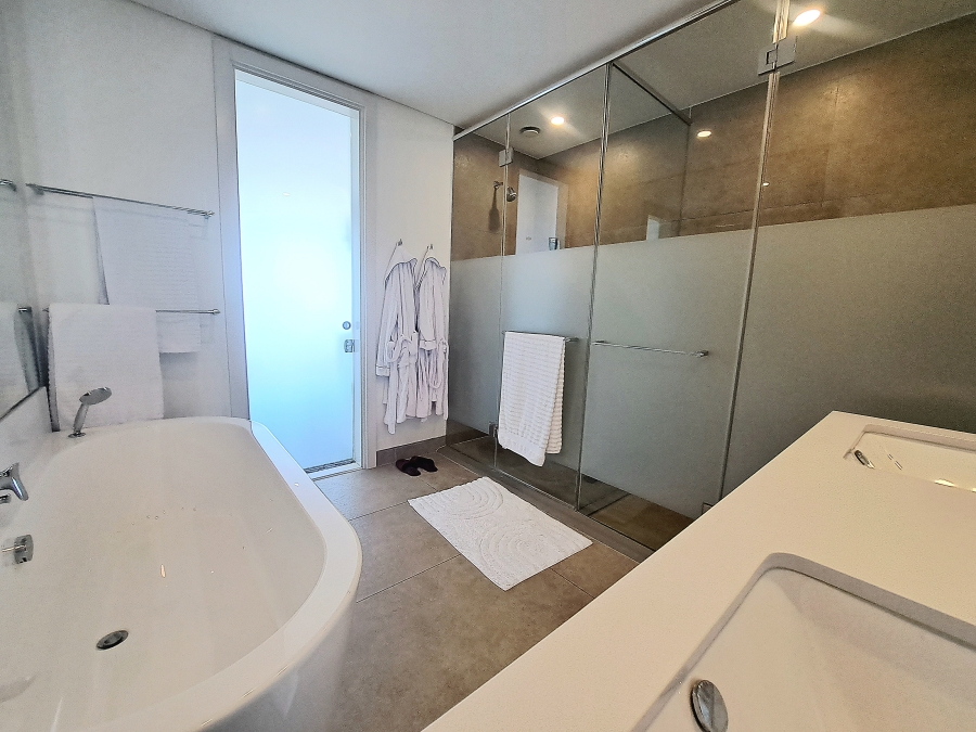 1 Bedroom Property for Sale in Sandton Central Gauteng