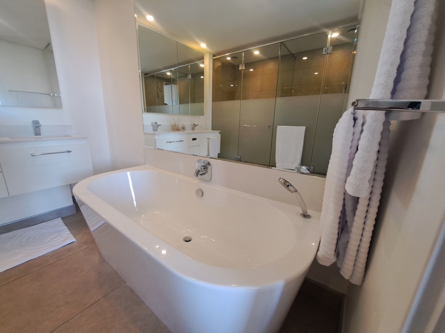 1 Bedroom Property for Sale in Sandton Central Gauteng