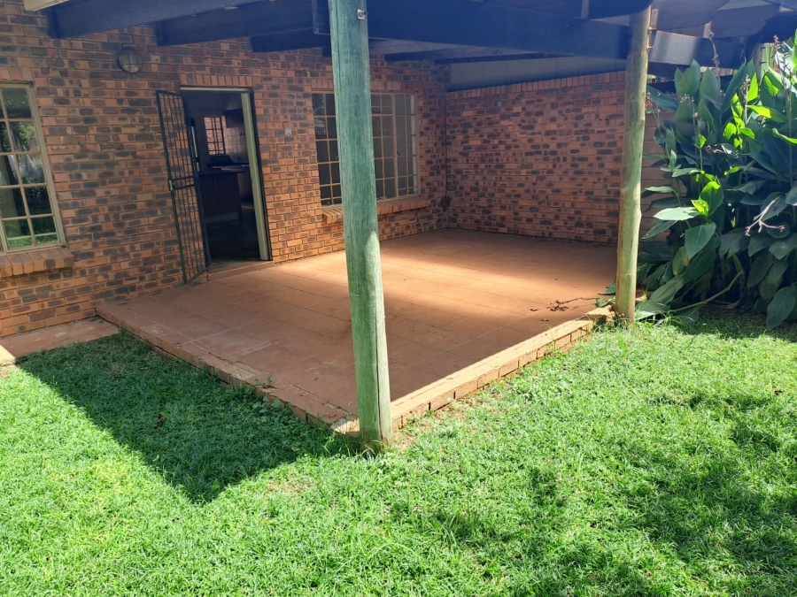 To Let 2 Bedroom Property for Rent in Kameeldrift East Gauteng