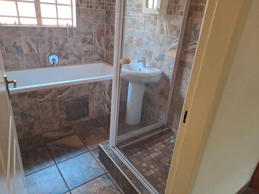 To Let 2 Bedroom Property for Rent in Kameeldrift East Gauteng