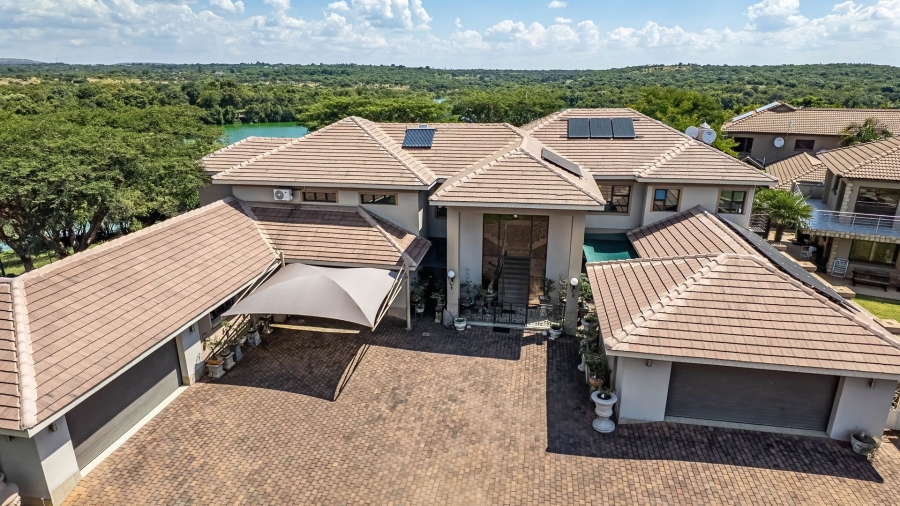 5 Bedroom Property for Sale in Sable Hills Gauteng