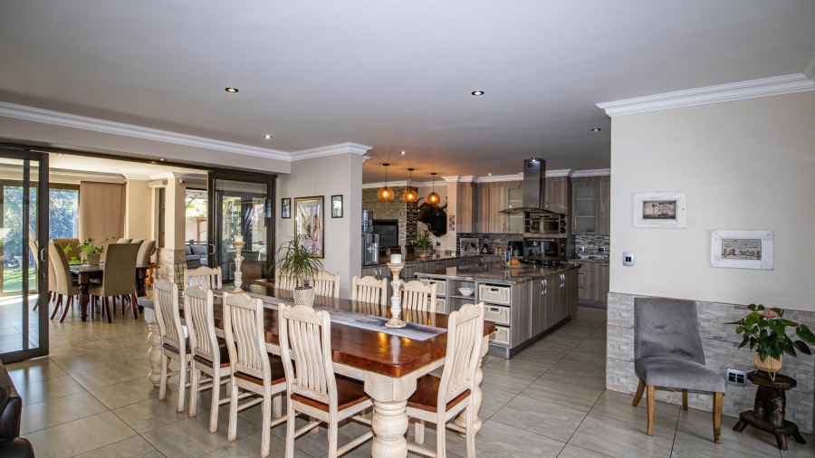 5 Bedroom Property for Sale in Sable Hills Gauteng