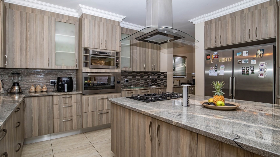 5 Bedroom Property for Sale in Sable Hills Gauteng