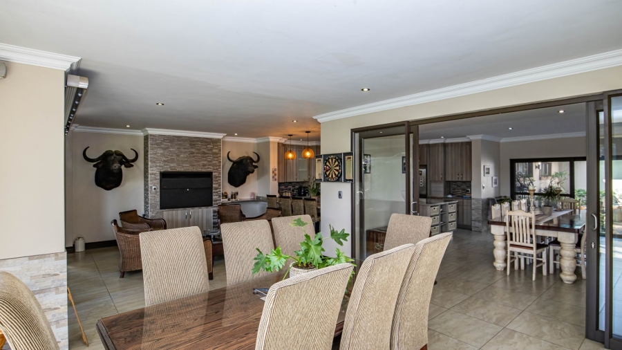 5 Bedroom Property for Sale in Sable Hills Gauteng