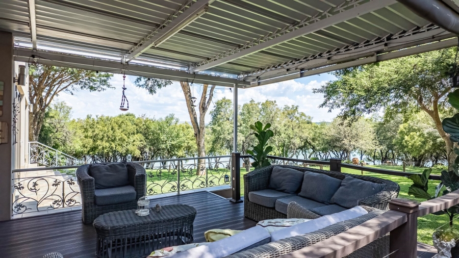 5 Bedroom Property for Sale in Sable Hills Gauteng