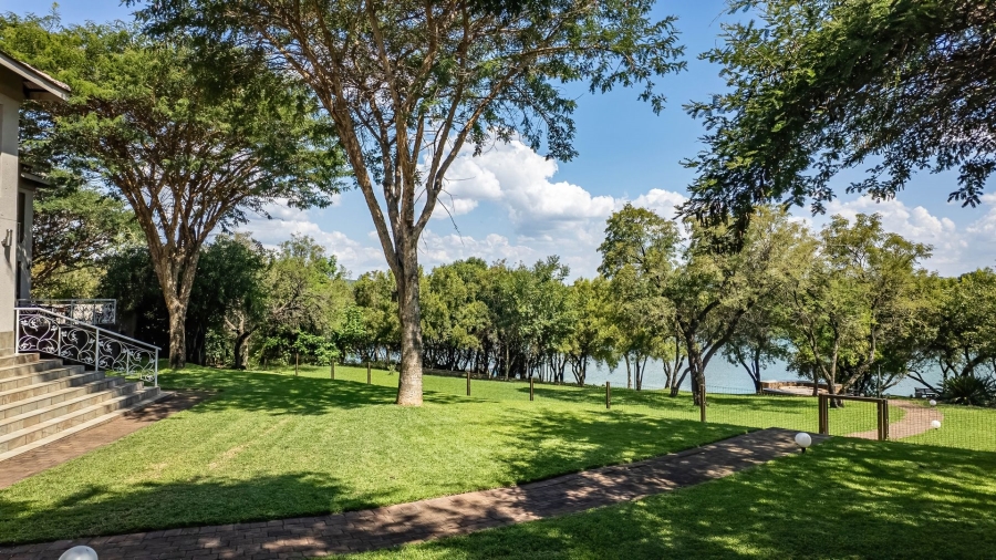 5 Bedroom Property for Sale in Sable Hills Gauteng