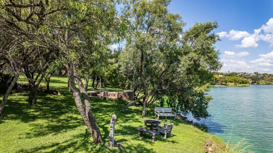 5 Bedroom Property for Sale in Sable Hills Gauteng