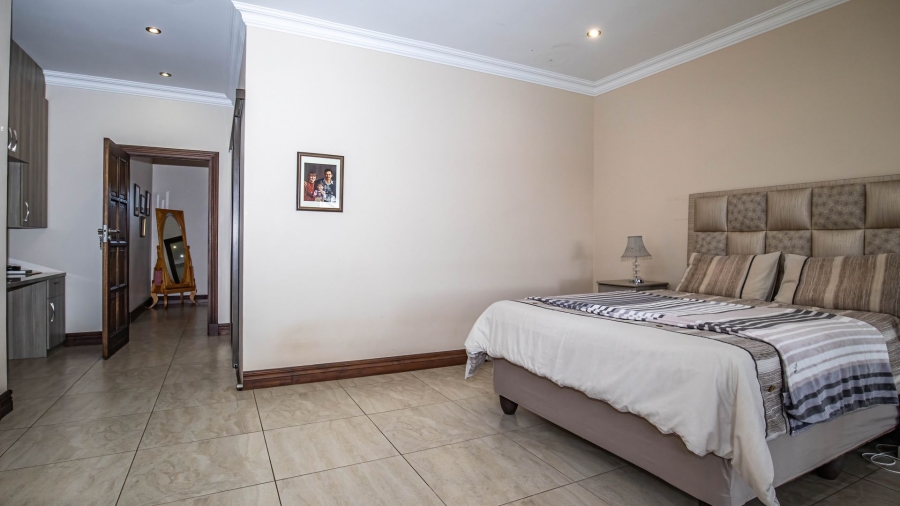 5 Bedroom Property for Sale in Sable Hills Gauteng