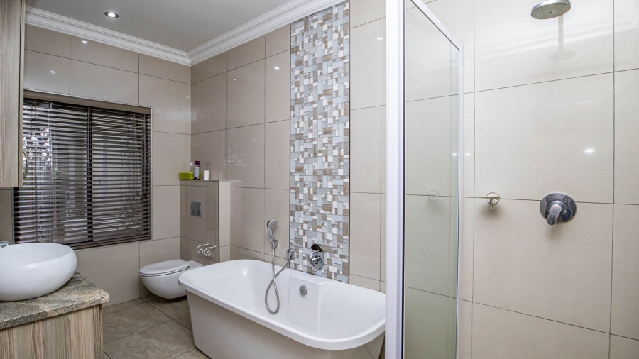 5 Bedroom Property for Sale in Sable Hills Gauteng