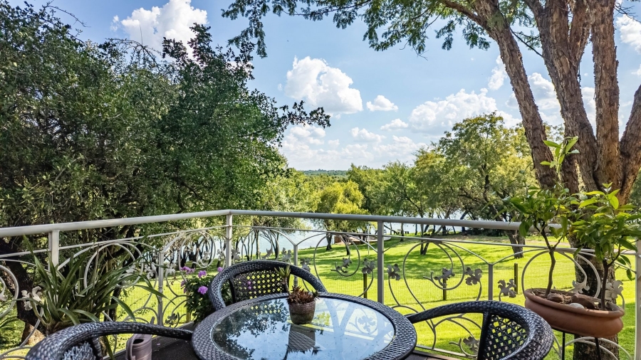 5 Bedroom Property for Sale in Sable Hills Gauteng