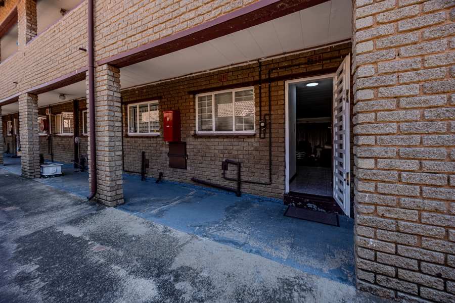 2 Bedroom Property for Sale in Princess A H Gauteng