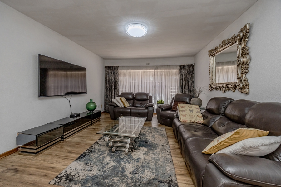 2 Bedroom Property for Sale in Princess A H Gauteng