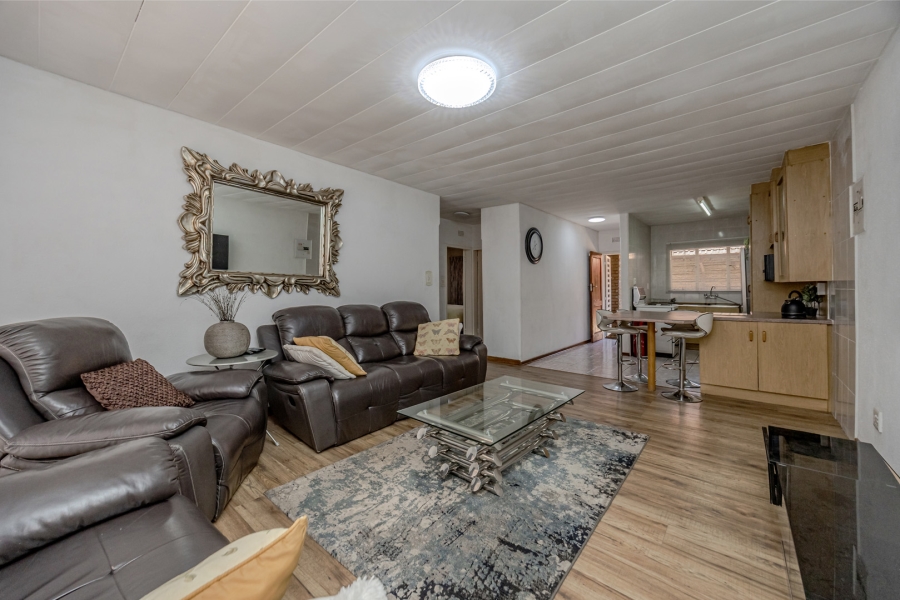 2 Bedroom Property for Sale in Princess A H Gauteng