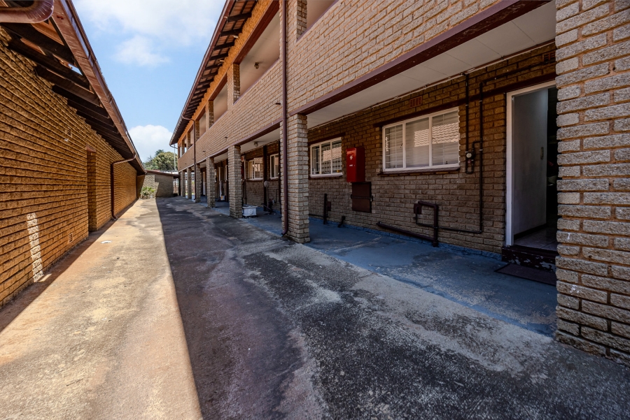 2 Bedroom Property for Sale in Princess A H Gauteng