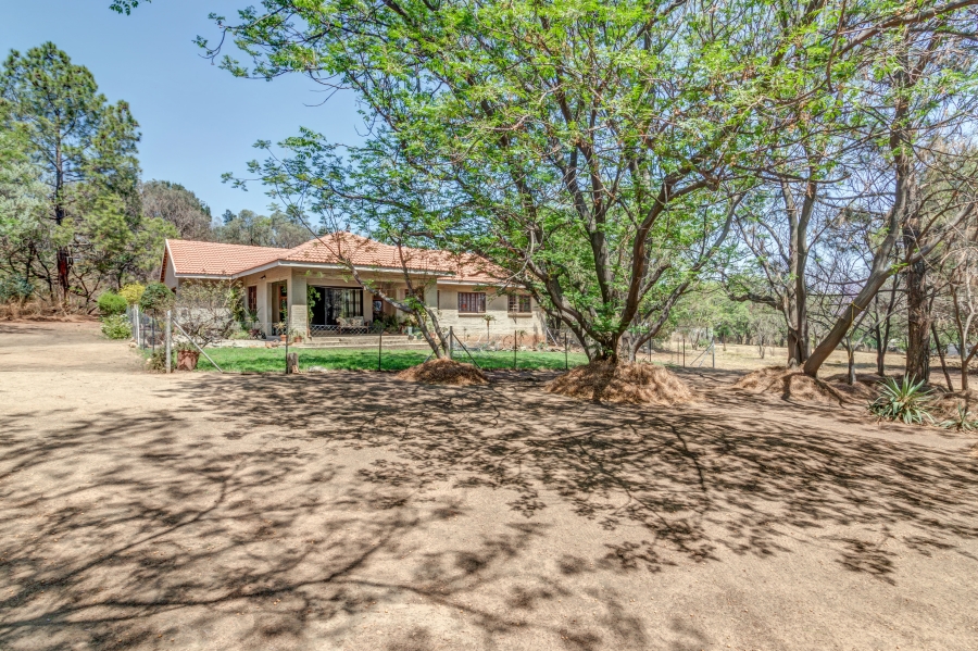 4 Bedroom Property for Sale in Farmall A H Gauteng