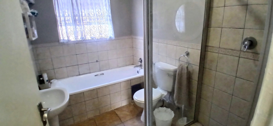 2 Bedroom Property for Sale in Van Dyk Park Gauteng