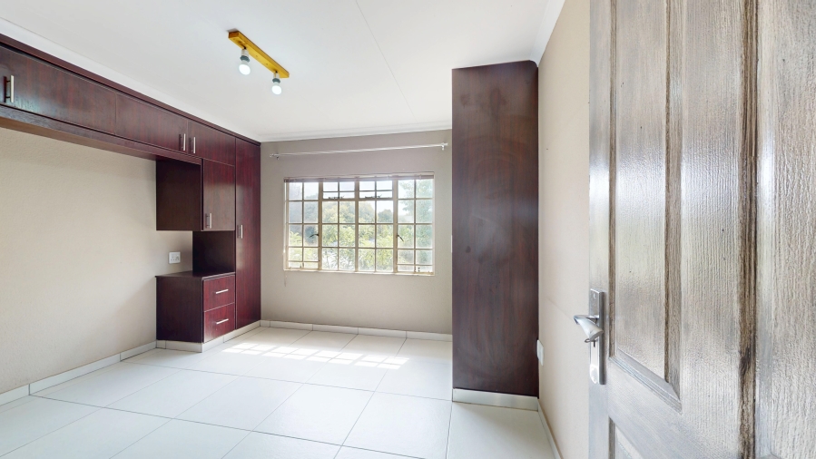 2 Bedroom Property for Sale in Beyers Park Gauteng