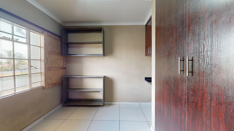 2 Bedroom Property for Sale in Beyers Park Gauteng