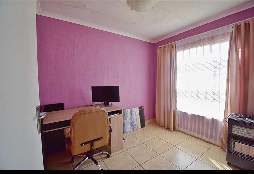 3 Bedroom Property for Sale in Sharon Park Gauteng