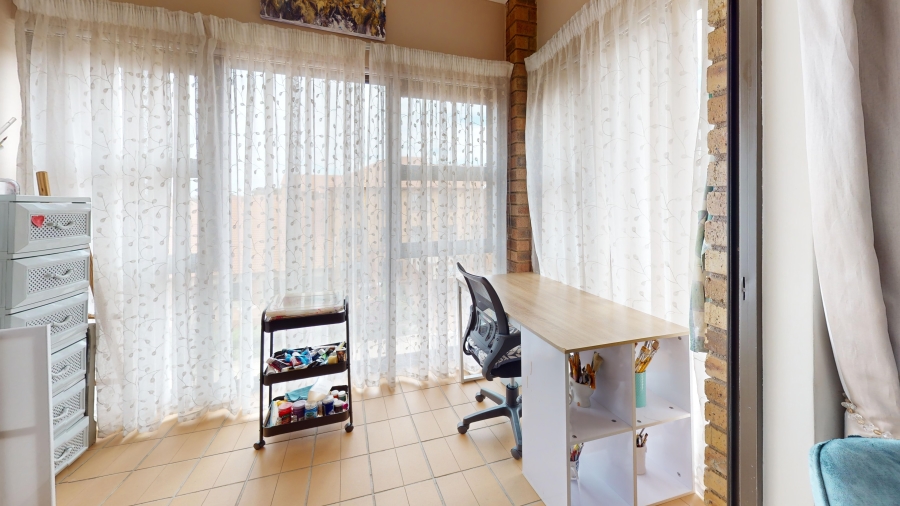 2 Bedroom Property for Sale in Brentwood Gauteng