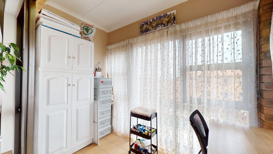 2 Bedroom Property for Sale in Brentwood Gauteng