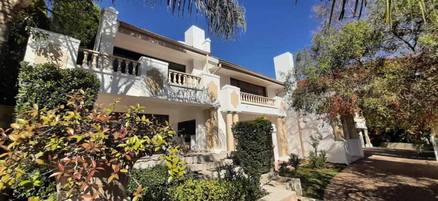 To Let 4 Bedroom Property for Rent in Waterkloof Gauteng