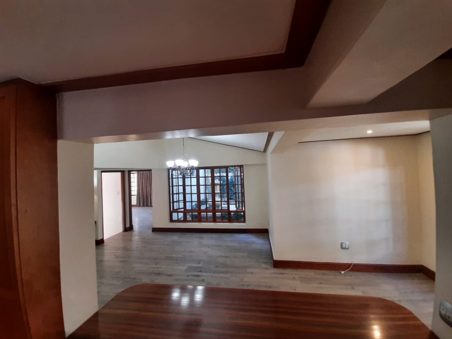 To Let 4 Bedroom Property for Rent in Waterkloof Gauteng