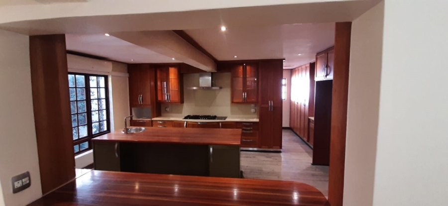 To Let 4 Bedroom Property for Rent in Waterkloof Gauteng