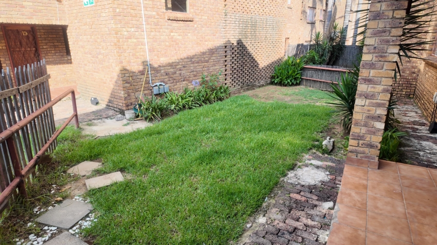 To Let 3 Bedroom Property for Rent in Witfield Gauteng